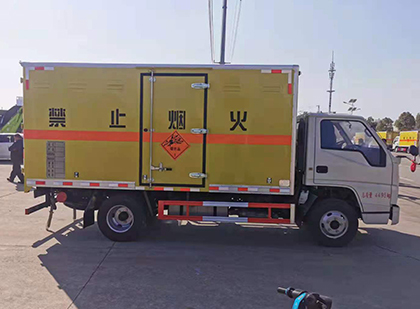 京山爆破器材运输车